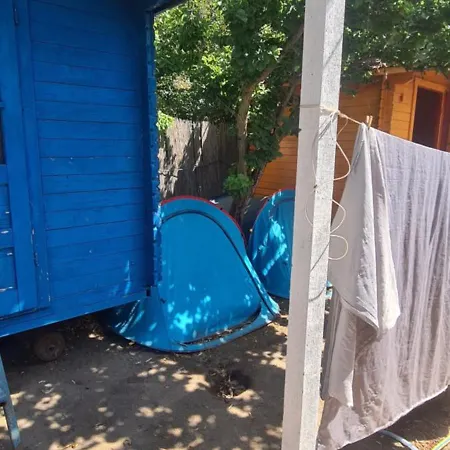 La Cort & Casute Camping Adults Only Kemping