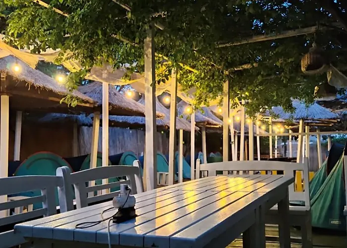 La Cort & Casute Camping Adults Only * Vama Veche